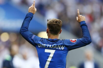 Antoine Griezmann de dos