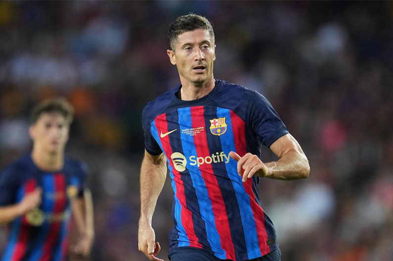 remplaçant de Lewandowski Barça