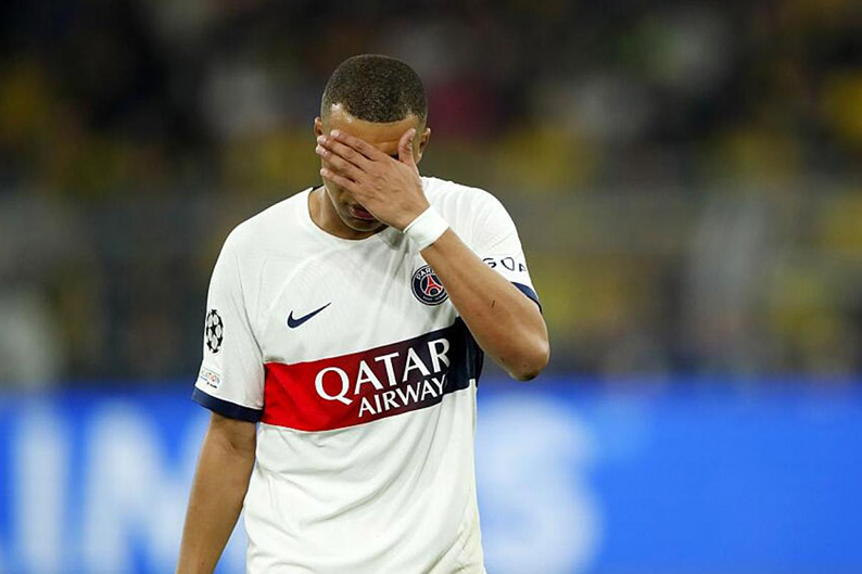 Mbappé ancien coach dezingue