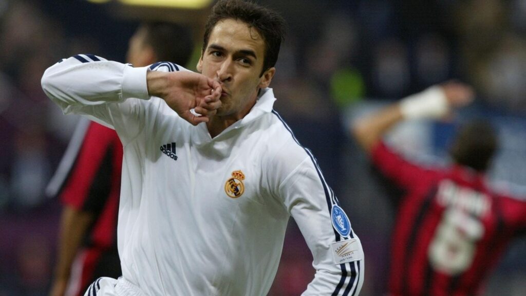 71 raul gonzalez real madrid cf fc schalke 04