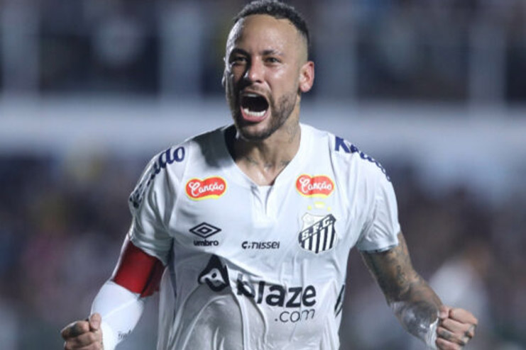 Neymar inscrit son premier but avec Santos