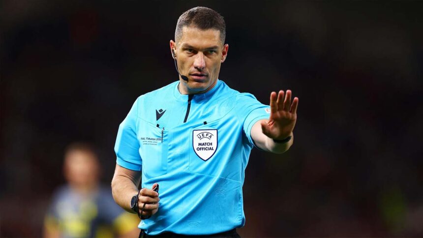 l’arbitre de la finale