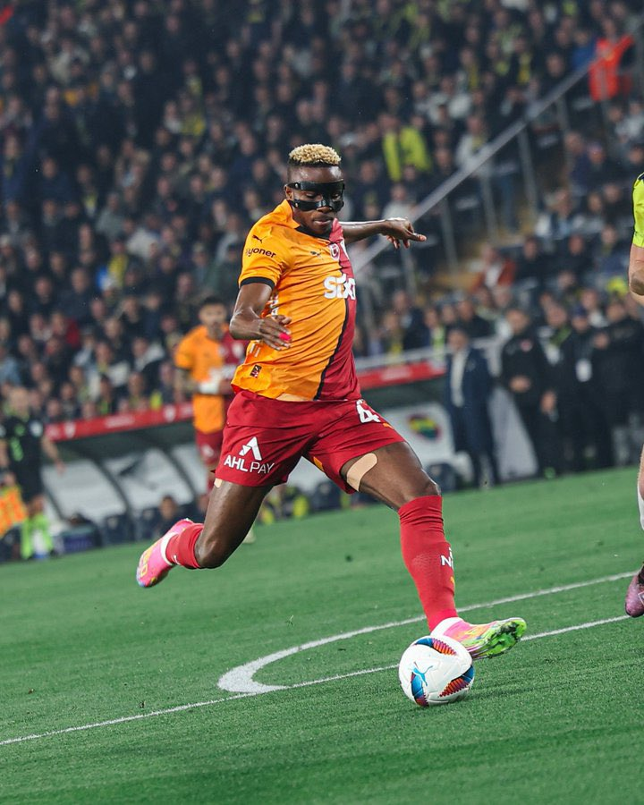Arsenal garde un oeil sur Victor Osimhen