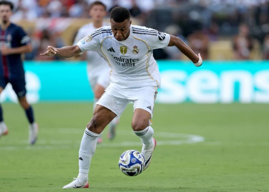 Kylian Mbappé soupçonné de corruption, le parquet ouvre une enquête