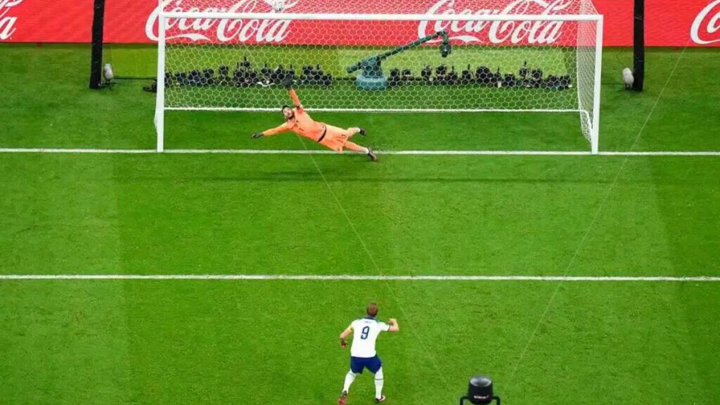 Différences entre coup franc, corner et penalty