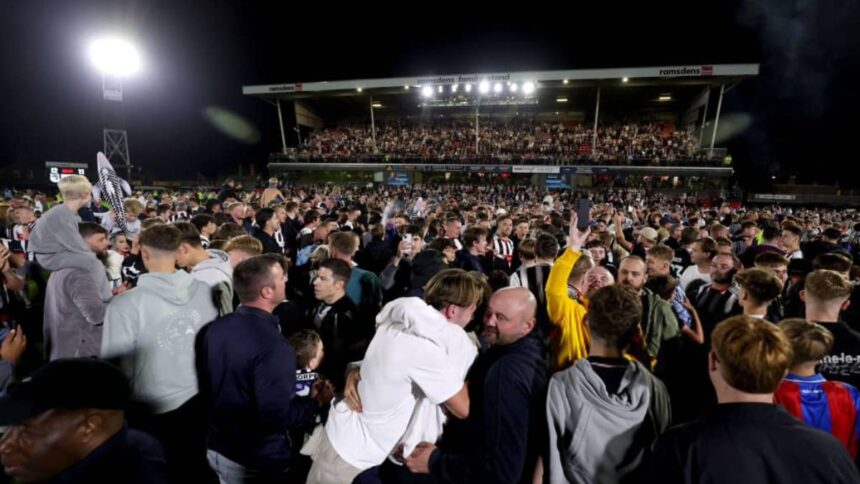 Coup de Tonnerre : Le club de quatrième division Grimsby Town bat United en coupe
