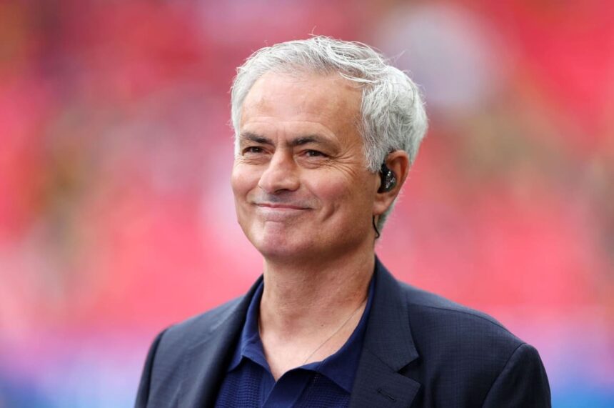 José Mourinho licencié