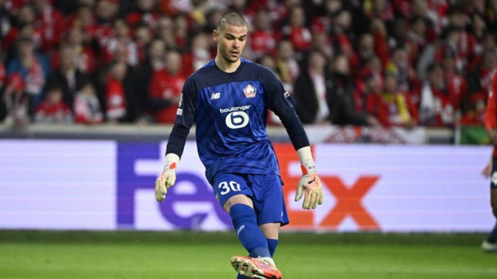 Officiel : Lucas Chevalier signe au PSG