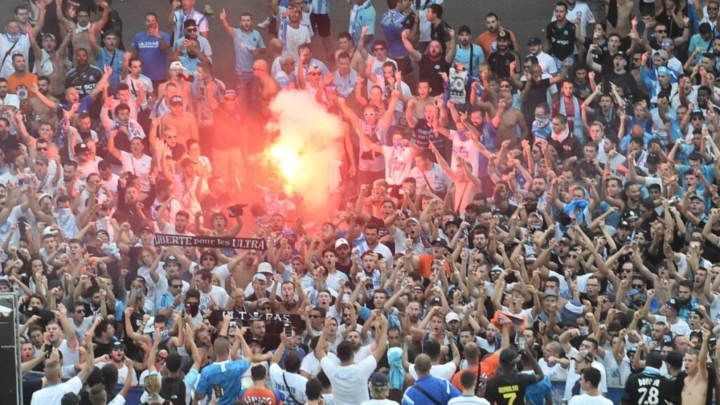 L'Influence des supporters : le 12ᵉ homme sur le terrain