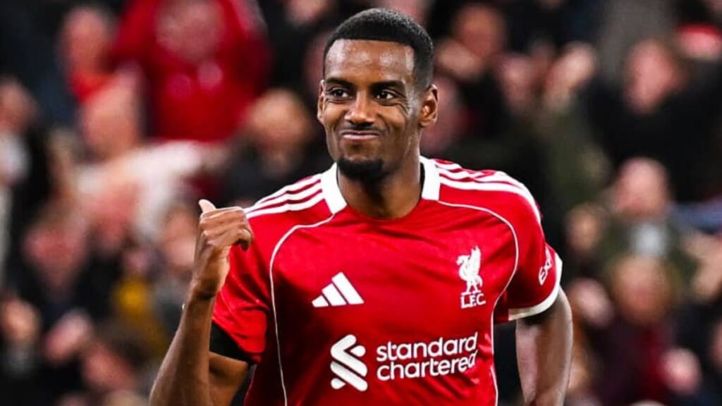 Liverpool : Arne Slot humilie Ekitiké après son rouge
