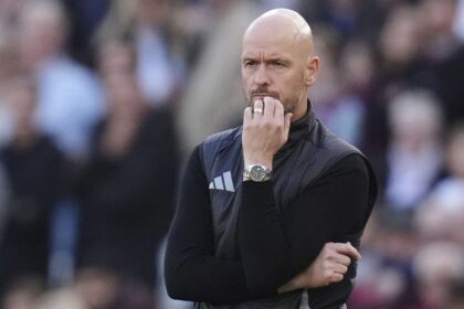 Bundesliga : Erik Ten Hag est limogé après deux matchs par Leverkusen