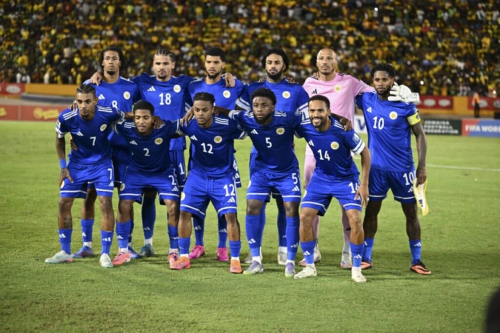 1796548 les joueurs de curacao avant le match contre la jamaique pour les qualifications a la coupe du monde le 18 novembre 2025 1 1