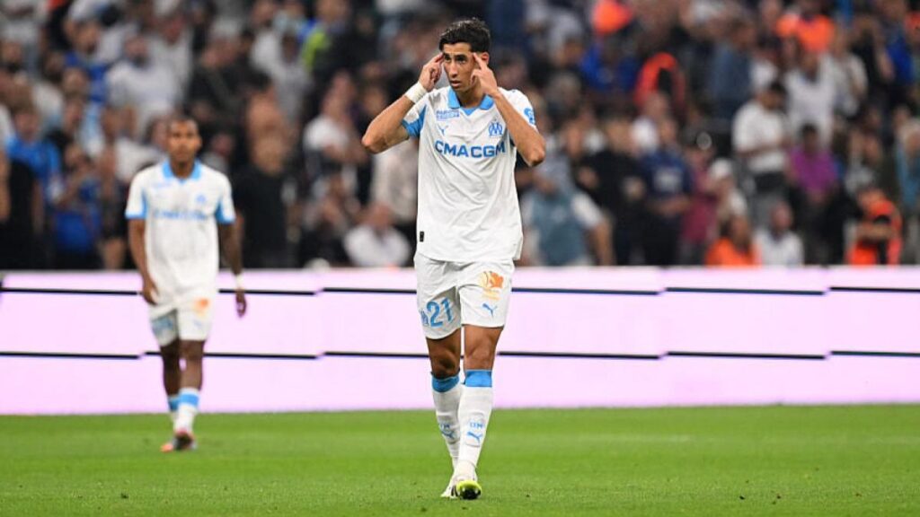 L’OM leader de Ligue 1 s'inquiète pour Nayef Aguerd sorti sur blessure