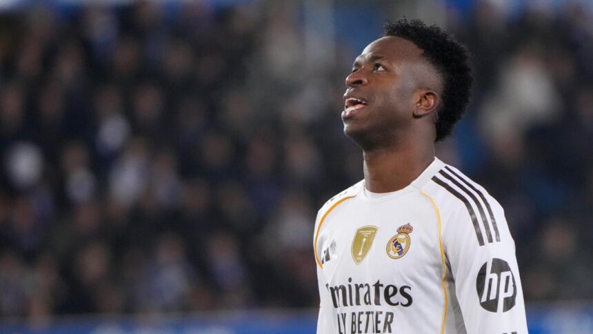 Vinicius victime de chants racistes