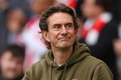Tottenham vire Thomas Frank